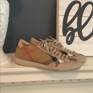 Burberry shoes
